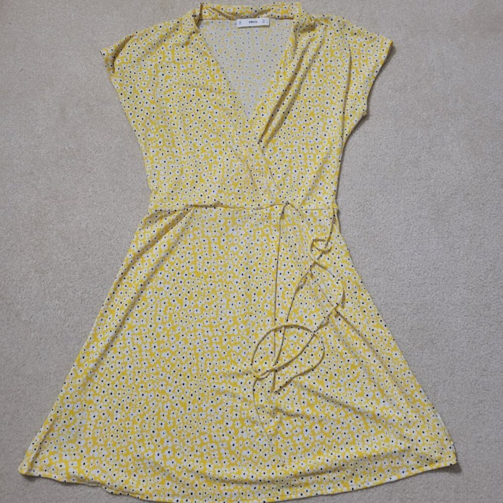 Mango Women's Yellow Floral V-Neck Dress, Size Medium / 6